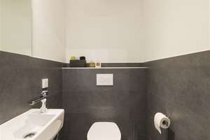 Exklusives Penthouse mit hochwertiger Einbauküche und Dachterrasse in direkter Innenstadtlage. – 54290 Mitte/Gartenfeld, Trier – Vorschaubild 2