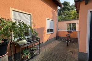 Zeitgemäß investieren: Mehrfamilienhaus mit Potenzial in Eilenburg – Die vollständige Adresse der Immobilie erhältst du vom Anbieter., 4838 Eilenburg – Vorschaubild 2