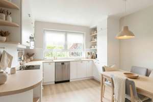 Großzügiges Reihenmittelhaus mit Einliegerwohnung, Wintergarten und Blick ins Grüne in Köln-Zündorf – Die vollständige Adresse der Immobilie erhältst du vom Anbieter., 51143 Zündorf, Köln – Vorschaubild 11