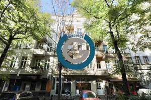 HOHE DECKEN, STUCK, HOLZDIELEN & BALKON – ZENTRALE LAGE MIT KIEZ-ATMOSPHÄRE - ZUR ZEIT VERMIETET – Niederbarnimstr. 2 pp, 10247 Friedrichshain, Berlin – Vorschaubild 1