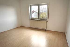 Lukratives 5 FH: Schöner Wohnen am Fuße des Glaubergs, herrlicher Fernblick, Balkon, Stellplatz – Die vollständige Adresse der Immobilie erhältst du vom Anbieter., 63695 Glauburg – Vorschaubild 10