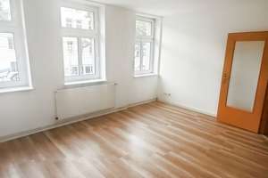 Helle Etagenwohnung mit neuer Einbauküche – Doberaner Strasse 127, 18057 Kröpeliner-Tor-Vorstadt, Rostock – Vorschaubild 5