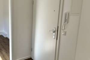 Kernsanierte und moderne 1,5-Zimmer-Wohnung in Augsburg (Ideal für Pendler) – Derchinger Straße 51b, 86165 Lechhausen-Ost, Augsburg – Vorschaubild 9
