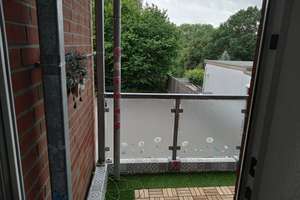 Sonnige, gepflegte 2,5 Zimmer ETW