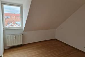 Teilrenovierte 3-ZW im unteren Frauenland - 2er-WG geeignet! – Fichtestr. 18, 97074 Frauenland, Würzburg – Vorschaubild 3