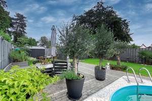 Design trifft Wohlgefühl – exklusiv modernisiertes Refugium mit Pool und Gartenidylle – Die vollständige Adresse der Immobilie erhältst du vom Anbieter., 47178 Vierlinden, Duisburg – Vorschaubild 3