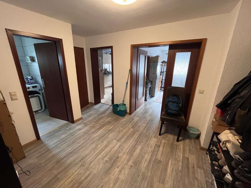 Immobilie in Forchtenberg - 5-Zimmer-Eigentumswohnung mit kleinem Grundstück mitten in Ernsbach - Bild 2