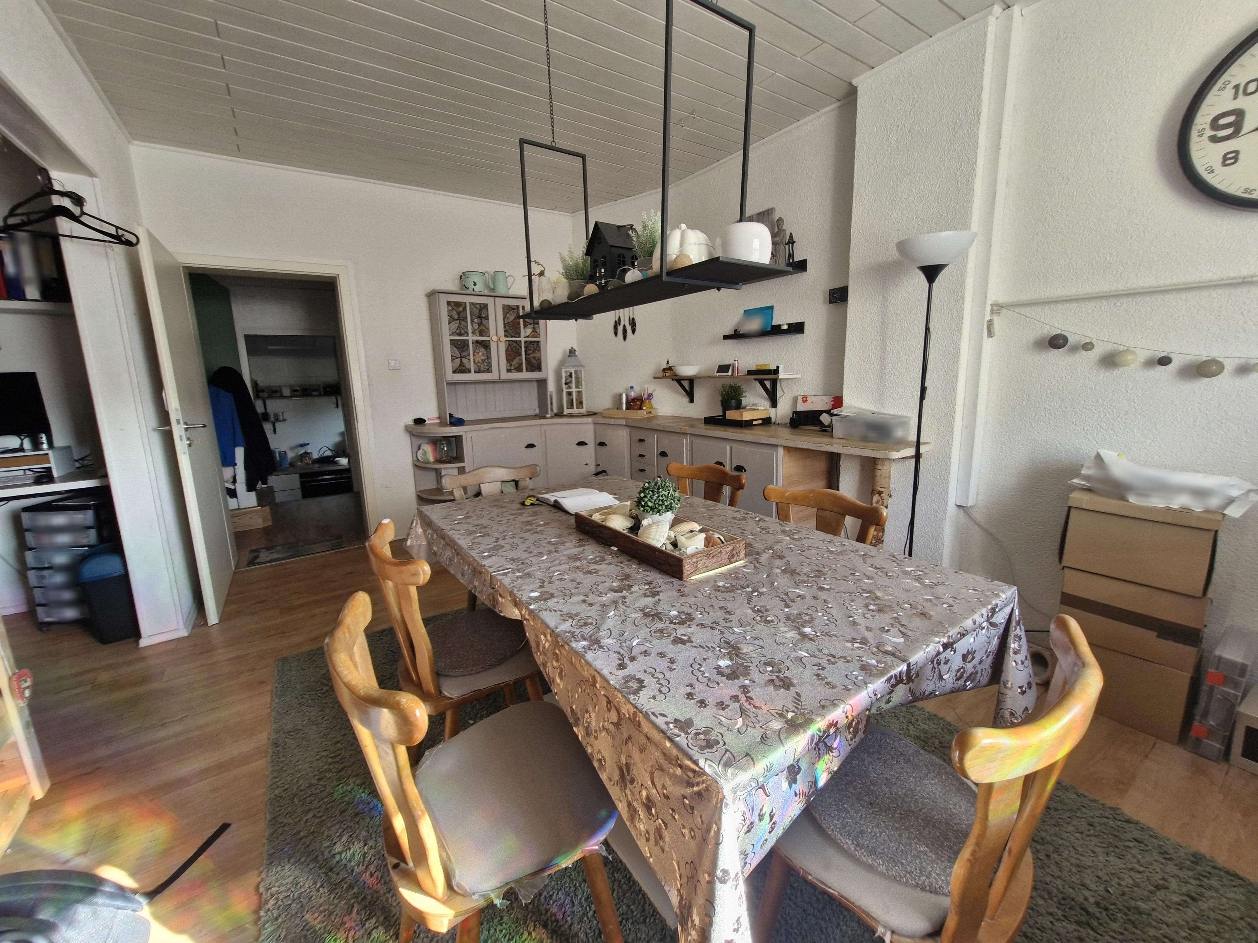 Immobilie in Wadgassen - Charmantes Einfamilienhaus mit Garage und pflegeleichtem Garten - Bild 5