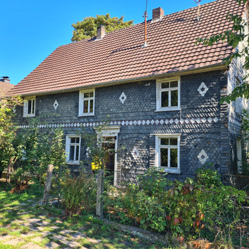 Mit ökologischen Baustoffen sanierte, große, helle Wohnung in denkmalgeschützten Fachwerkhaus