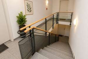 Vermietete 3-Zimmer-Dachgeschosswohnung mit großer Dachterrasse und zwei Stellplätzen – Die vollständige Adresse der Immobilie erhältst du vom Anbieter., 4416 Markkleeberg – Vorschaubild 8