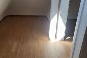 1850 € - 193 m² - 5.0 Zi.