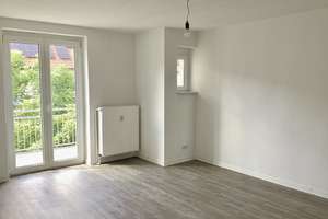 Tageslichtbad mit Wanne und Dusche – Dodendorfer Str. 46, 39112 Leipziger Straße, Magdeburg – Vorschaubild 3