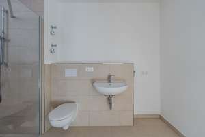 Wohnung mit Terrasse an der U5! – Lily-Braun-Str. 15, 12619 Hellersdorf, Berlin – Vorschaubild 4