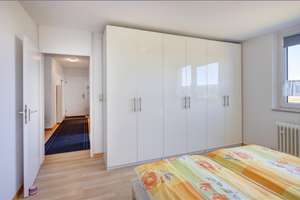 Möbliert: Helle 3-Zimmer Familienwohnung mit Balkon – Die vollständige Adresse der Immobilie erhältst du vom Anbieter., 81737 Neuperlach, München – Vorschaubild 4
