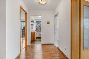 3-Zimmer-Wohnung mit Pool, Sauna und TG-Stellplatz – Starkes Investment mit Zukunftspotenzial – Die vollständige Adresse der Immobilie erhältst du vom Anbieter., 85057 Mitte, Ingolstadt – Vorschaubild 6