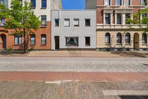 ZENTRALE LAGE MIT SELTENEM RÜCKZUGSCHARAKTER – GESCHÜTZTER GARTEN, GROßE TERRASSE UND KLIMAANLAGEN – Die vollständige Adresse der Immobilie erhältst du vom Anbieter., 27576 Lehe, Bremerhaven – Vorschaubild 2
