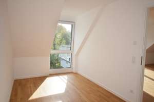 Stilvolle 4-Zimmer-Maisonettewohnung mit zwei Balkonen – 42899 Lüttringhausen Mitte, Remscheid – Vorschaubild 6