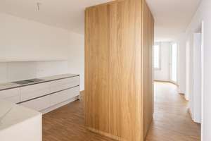Gemütliche 2-Zimmer-Wohnung in moderner Wohnanlage mit Einbauküche – Tübinger Straße 3, 80686 Land in Sonne, München – Vorschaubild 6
