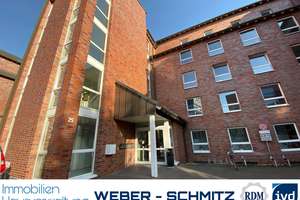 Traumhafte 2,5 Zimmer Maisonnett-Wohnung mit Balkon direkt am Berger See gelegen (57)