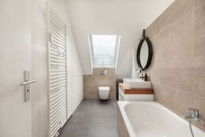 Dunckerstraße, Helmholtzkiez: Dachgeschoss-Wohnung mit zwei Terrassen, vier Zimmern, Kamin, Lift, AC – 10437 Prenzlauer Berg, Berlin – Vorschaubild 11