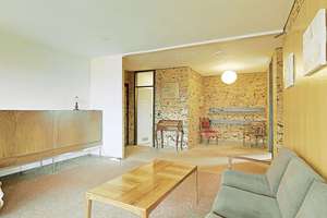 Helle 4-Zimmer-Etagenwohnung mit Loggia – Aufzug – zentrale Lage & sofort bezugsfrei! – Die vollständige Adresse der Immobilie erhältst du vom Anbieter., 76133 Weststadt, Karlsruhe – Vorschaubild 2