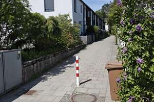 Familienfreundliches Reihenhaus mit sonnigem Garten – Die vollständige Adresse der Immobilie erhältst du vom Anbieter., 81475 Fürstenried-West, München – Vorschaubild 2