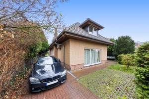 Massiv erbautes Einfamilienhaus mit ansprechender Klinkerfassade und großzügiger Wohnfläche – Die vollständige Adresse der Immobilie erhältst du vom Anbieter., 12529 Schönefeld – Vorschaubild 3