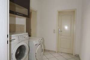 NEU-Altbauwohnung mit hohen Decken  und viel Platz zum Wohnen! – Die vollständige Adresse der Immobilie erhältst du vom Anbieter., 85057 Nordwest, Ingolstadt – Vorschaubild 11