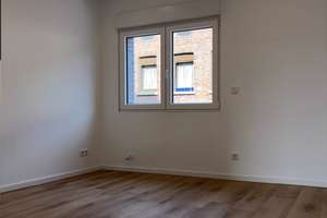 Ein Reihenmittelhaus mit Terrasse nach Sanierung – Die vollständige Adresse der Immobilie erhältst du vom Anbieter., 47918 Tönisvorst – Vorschaubild 4