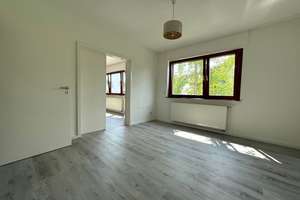 Modernes Einfamilienhaus in schöner Randlage mit Kamin, Garage, großer Garten und Dachterrasse! – 60599 Sachsenhausen-Süd, Frankfurt am Main – Vorschaubild 16