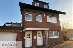 Freistehendes Zweifamilienhaus mit Pkw-Garage in beliebter Wohnlage von Hagen-Boelerheide