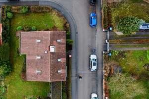 Bieterverfahren: Großzügiges 2-Familienhaus mit DG und Garage, 577 m² Grund in Neu-Ulm Offenhausen – Die vollständige Adresse der Immobilie erhältst du vom Anbieter., 89231 Neu-Ulm – Vorschaubild 4