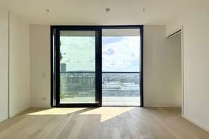 16.Etage: Zwei-Zimmer-Wohnung mit Skylineblick in Südausrichtung im Eden Tower mit Balkon – Die vollständige Adresse der Immobilie erhältst du vom Anbieter., 60327 Gallus, Frankfurt am Main – Vorschaubild 2