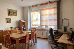 "Attraktive 4-Zi.-ETW in S-Untertürkheim – viel Potenzial für Eigennutzer & Kapitalanleger" – 70327 Untertürkheim (Ortsteil), Stuttgart – Vorschaubild 2