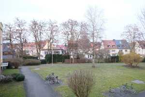 3-Zimmerwohnung in toller und ruhiger Lage von Zerzabelshof - Balkon und Einbauküche vorhanden – Nürnberg – Vorschaubild 12
