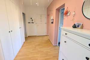 Provisionsfrei: Helle 3-Zimmer-Dachgeschosswohnung mit Balkon, Kamin & Stellplatz in Berlin-Tegel – Die vollständige Adresse der Immobilie erhältst du vom Anbieter., 13507 Tegel, Berlin – Vorschaubild 8
