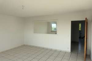 Helle 3-Zimmer-Dachgeschosswohnung  in Köln-Ostheim – ab sofort bezugsfrei – Frankfurter Str. 585, 51107 Ostheim, Köln – Vorschaubild 2