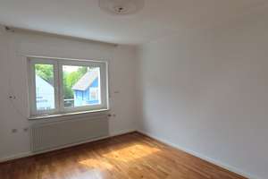 Sonnige 3-Zimmer-Wohnung mit großzügigem Wintergarten und Garten – Jöllenbecker Straße 158a, 33613 Schildesche, Bielefeld – Vorschaubild 3