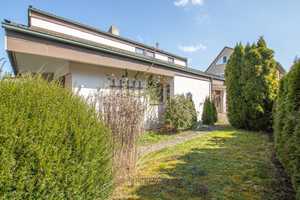 Freistehendes Einfamilienhaus mit herrlichem Blick – Böblingen (Kreis) – Vorschaubild 1