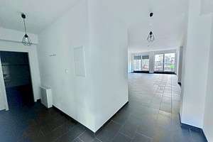 Exklusive 4,5-Zimmer Wohnung mit Terrasse und modernisiertem Badezimmer – Münzstr. 19, 47051 Altstadt, Duisburg – Vorschaubild 3