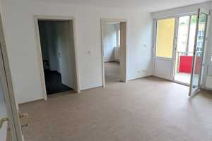 2 Zimmer Wohnung am Dr.Linnert-Ring!! ACHTUNG! Nur mit Wohnberechtigungsschein!! – Dr.-Linnert-Ring 37, 90473 Nürnberg – Vorschaubild 2