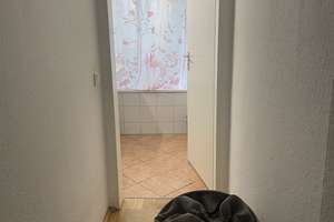 Gut geschnittene 4 Zimmerwohnung mit Balkon in Düsseldorf-Knittkuhl. – 40629 Knittkuhl, Düsseldorf – Vorschaubild 5