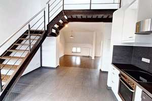 Wunderschöne neu sanierte 3-Zimmer-Maisonette-Wohnung mit Altbau Charm
