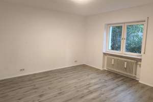 In ruhiger Wohnlage: 2-Zimmer-Erdgeschosswohnung in Karlsruhe-Neureut – Die vollständige Adresse der Immobilie erhältst du vom Anbieter., 76149 Neureut, Karlsruhe – Vorschaubild 2