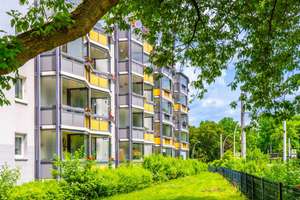 2-Raum-Wohnung mit Balkon auf dem Kapellenberg – Stollberger Str. 57, 9119 Kapellenberg, Chemnitz – Vorschaubild 1