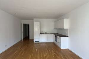Geräumige 2-Zimmer-Wohnung mit Einbauküche, Balkon und Duschbad – Schweriner Straße 45, 1067 Wilsdruffer Vorstadt/Seevorstadt-West, Dresden – Vorschaubild 2