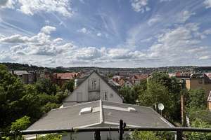 Außergewöhnliche Stadtwohnung in zentraler Lage mit Panoramablick auf Stuttgart
