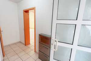 Imposantes Zweifamilienhaus mit Fernblick und weitläufigem Garten – Jägersberg 20, 91480 Neustadt a.d. Aisch-Bad Windsheim (Kreis) – Vorschaubild 6