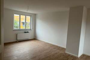 Erstbezug nach Modernisierung *Baudenkmal* Reihenmittelhaus mit Garten – 39118 Reform, Magdeburg – Vorschaubild 10