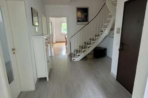 Großzügige, gepflegte 4-Zimmer-Maisonette-Wohnung in Bestlage von Düsseldorf-Benrath – Am Wasserturm 4, 40597 Benrath, Düsseldorf – Vorschaubild 12